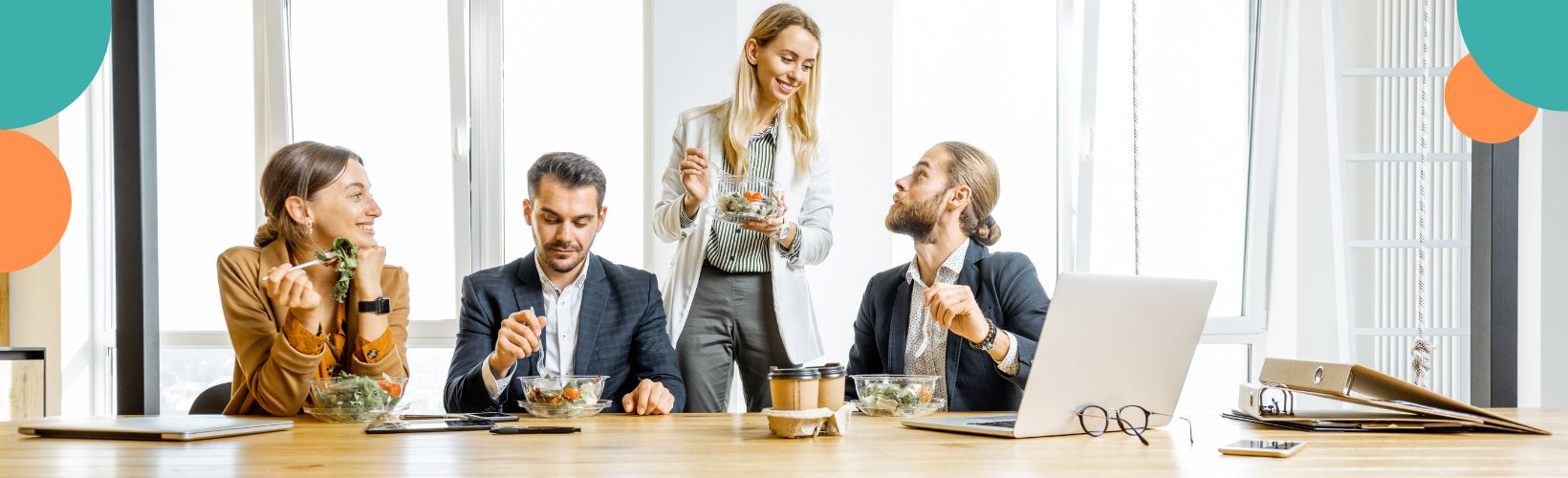dieta w pracy biurowej, co jeść w pracy siedzącej? dieta dla zapracowanych